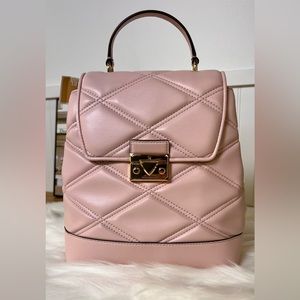 ✨NWT✨MICHAEL KORS✨ Quilted leather flap backpack in Powder Blush
